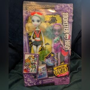 NIB Monster High Monster Family Of Lagoona Blue Kelpie Blue 2-Pack Dolls